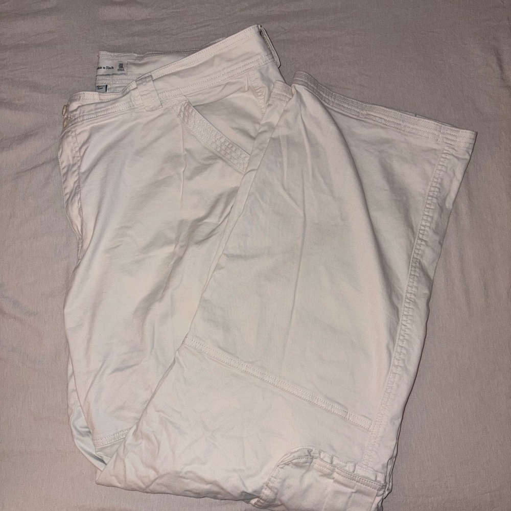 Abercrombie & Fitch Women’s Relaxed Cargo Pant